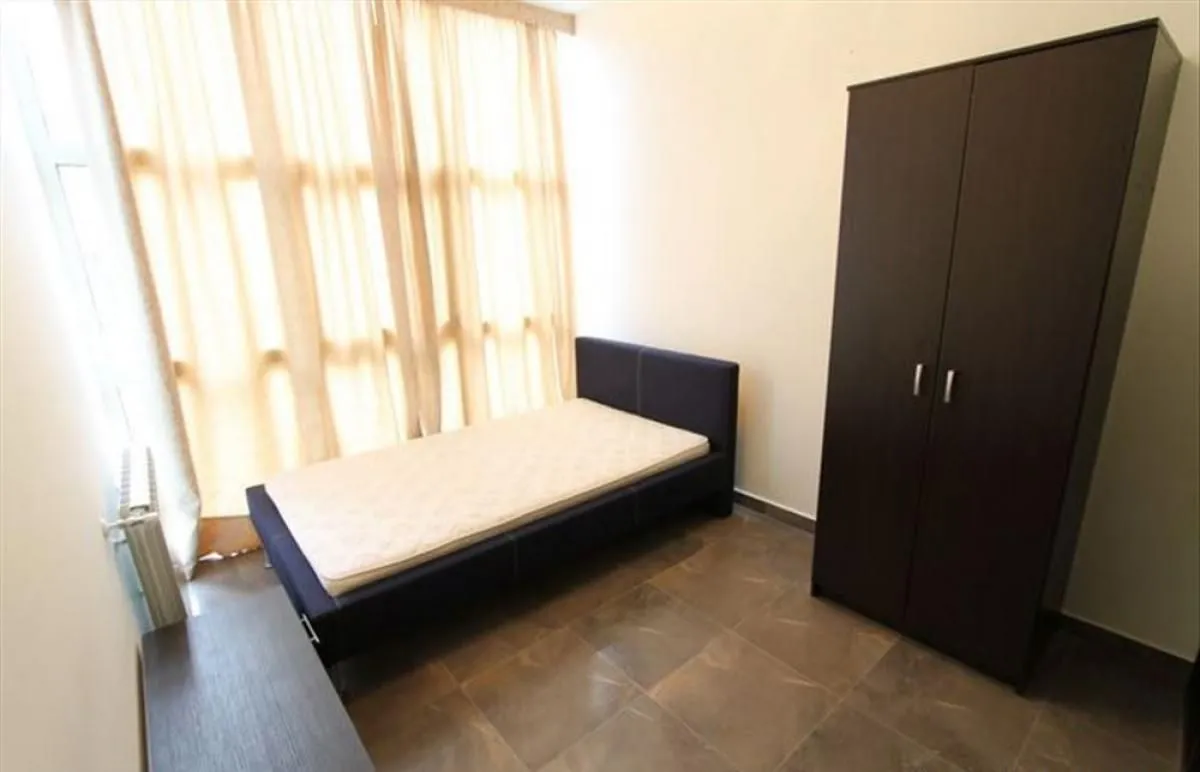 Izdavanje, stan, 200m², Senjak, Beograd