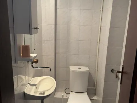 Izdavanje, stan, 151m², Savski Venac, Beograd - image 17