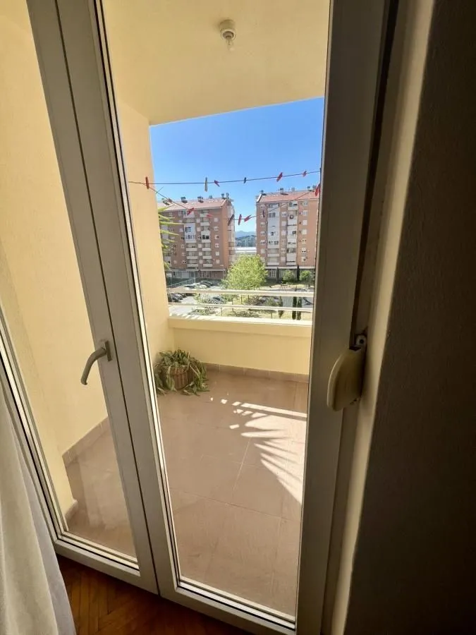 Rent, apartment, 56m², Stari Aerodrom, Podgorica