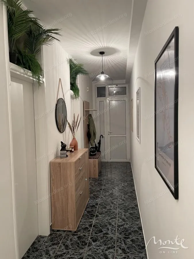 Sale, two bedroom apartment, 68m², Babin Do, Budva