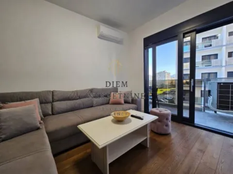 Izdavanje, dvosoban stan, 80m², Soho City, Bar - image 2