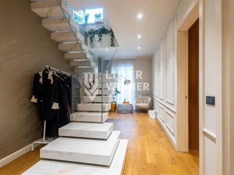 Sale, apartment, 244m², Stari Grad, Beograd - image 4