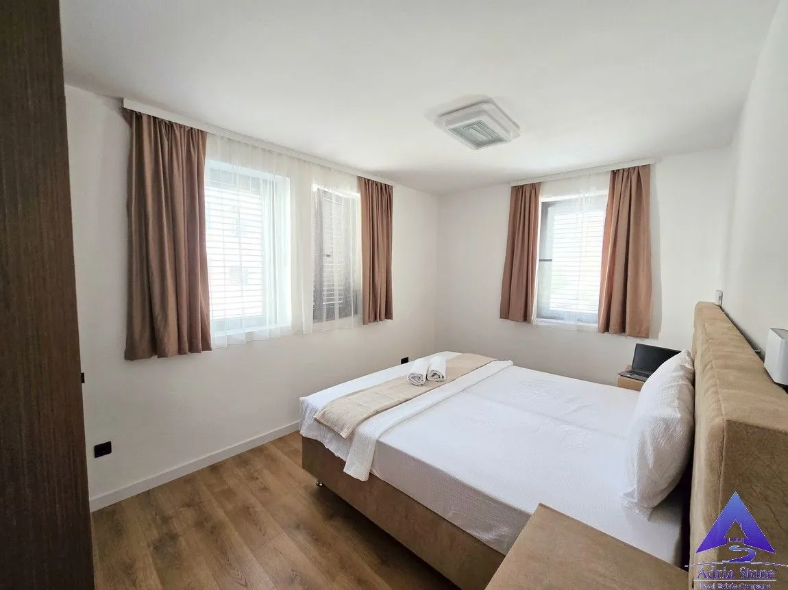 Rent, hospitality venue, 440m², Adok, Budva