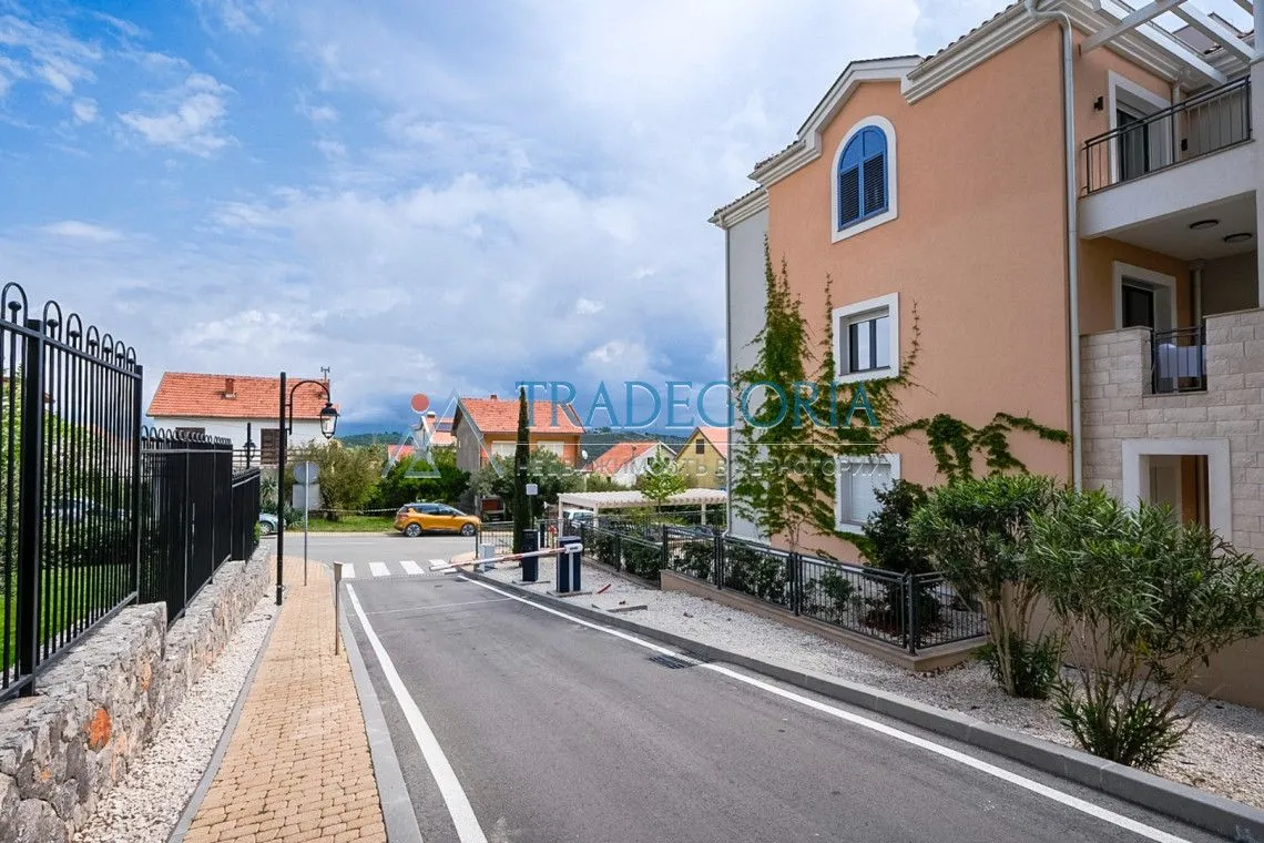 Prodaja, jednosoban stan, 70m², Luštica, Herceg Novi