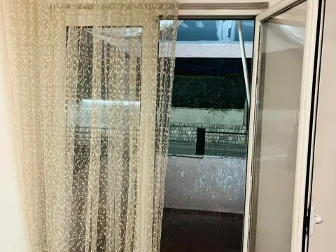 Izdavanje, kuća, 80m², Zagorič, Podgorica - image 16