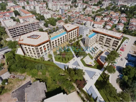 Prodaja, dvosoban stan, 81m², Tivat, Crna Gora - image 7