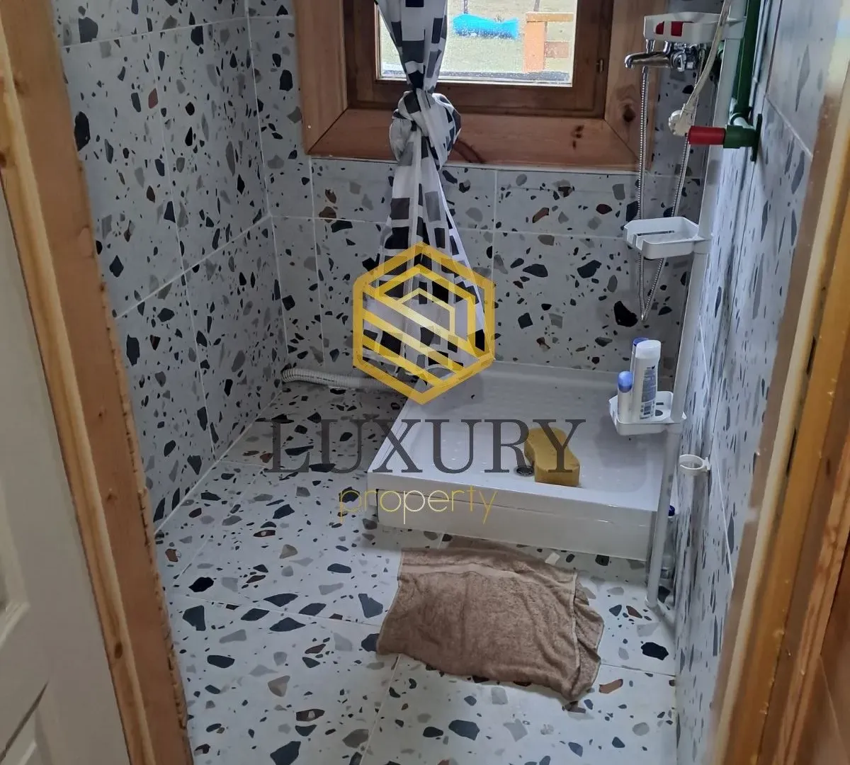 Prodaja, kuća, 54m², Kuči, Podgorica
