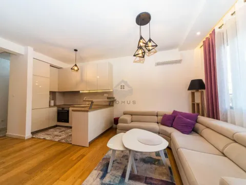 Rent, two bedroom apartment, 65m², Blok 9, Podgorica - image 12