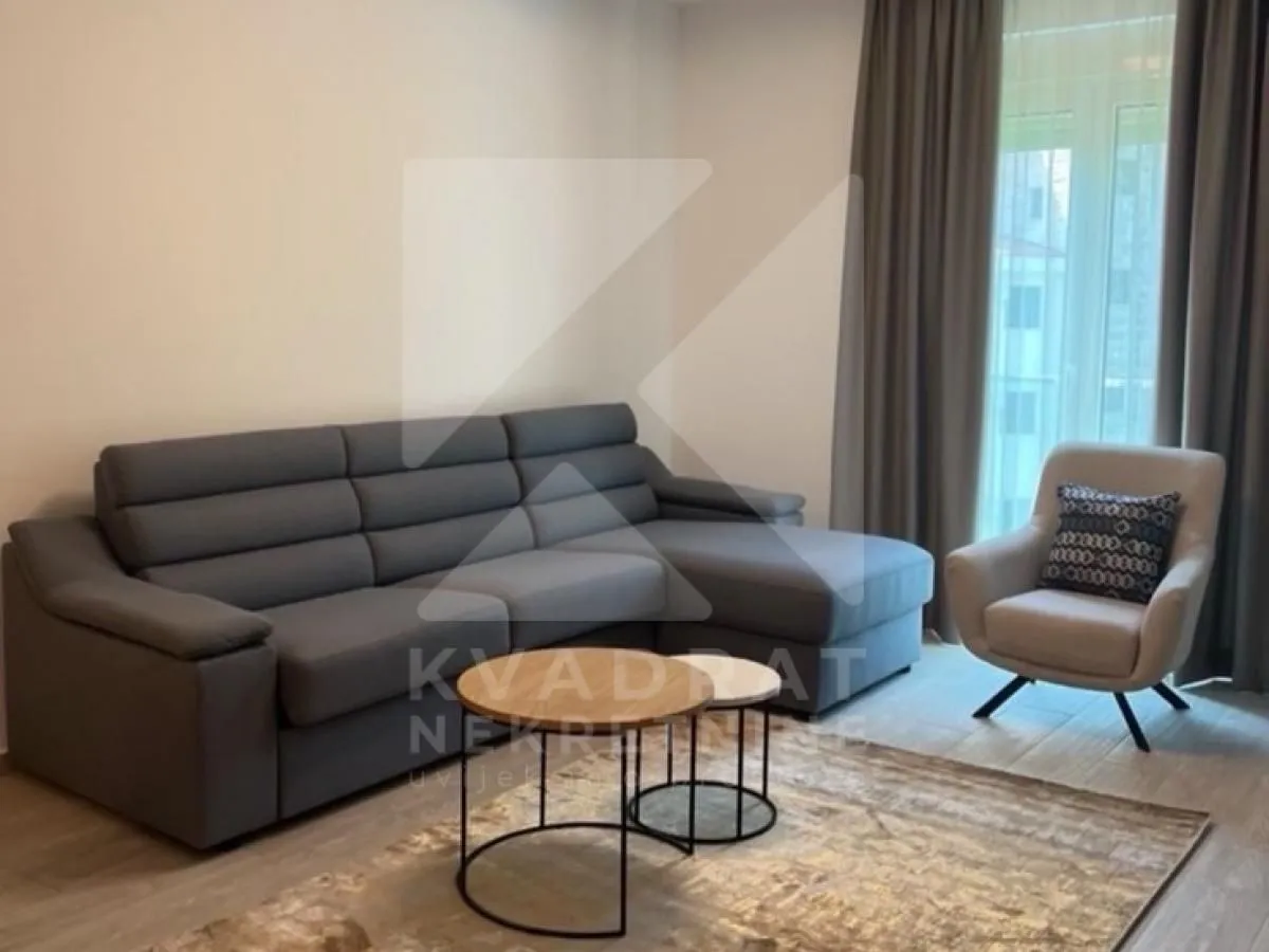 Rent, one bedroom apartment, 57m², Bečići, Budva