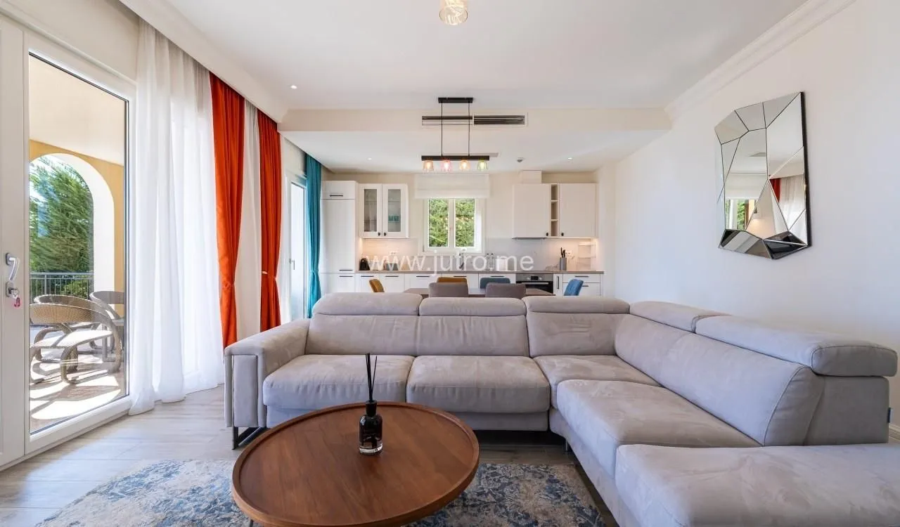 Prodaja, trosoban stan, 190m², Luštica Bay, Tivat