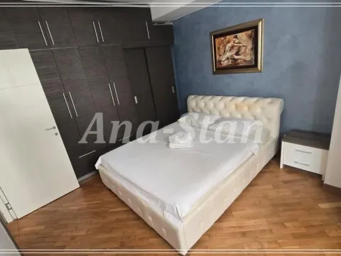 Izdavanje, trosoban stan, 89m², Savski Venac, Beograd - image 4
