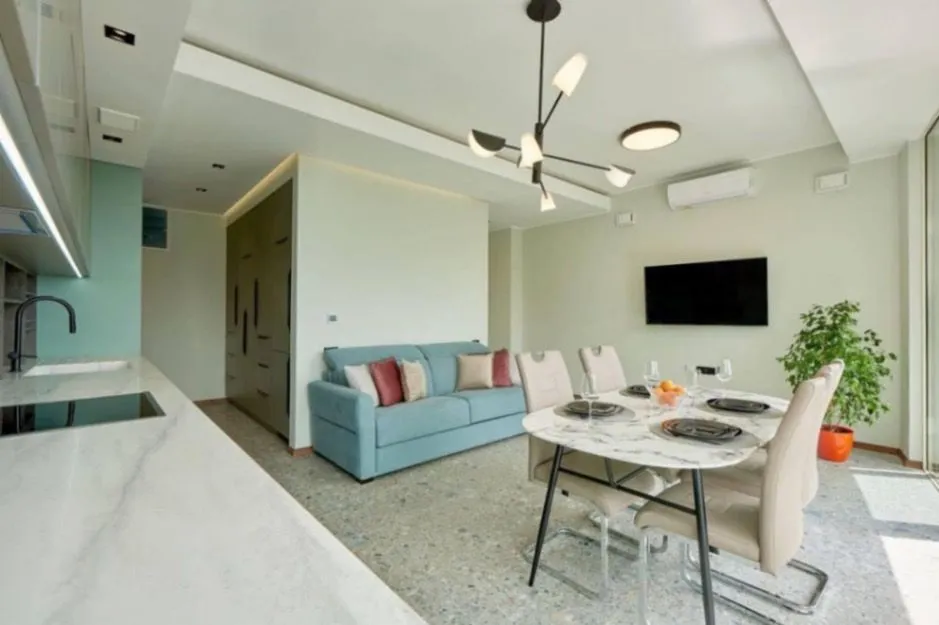 Sale, two bedroom apartment, 115m², Bečići, Budva