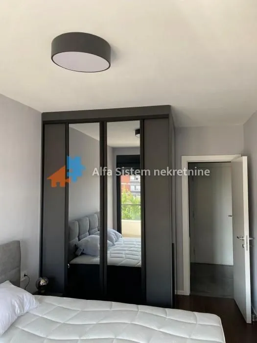 Rent, two bedroom apartment, 52m², Palilula Sve Podlokacije, Beograd