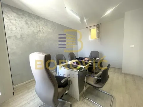 Sale, apartment, 118m², Đeram Pijaca, Beograd - image 11