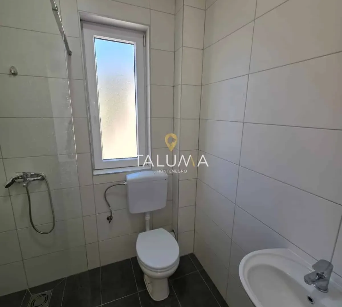 Prodaja, dvosoban stan, 58m², Petrovac, Budva