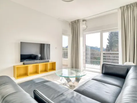 Sale, two bedroom apartment, 60m², Petrovac, Budva - image 2