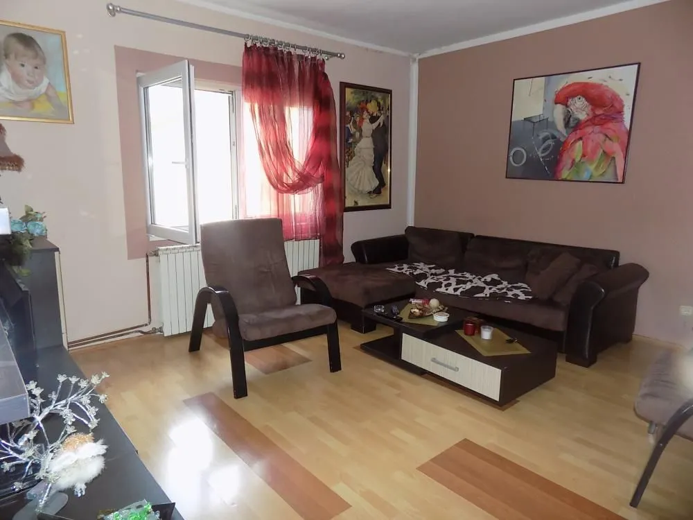 Prodaja, kuća, 98m², Solaris, Jagodina