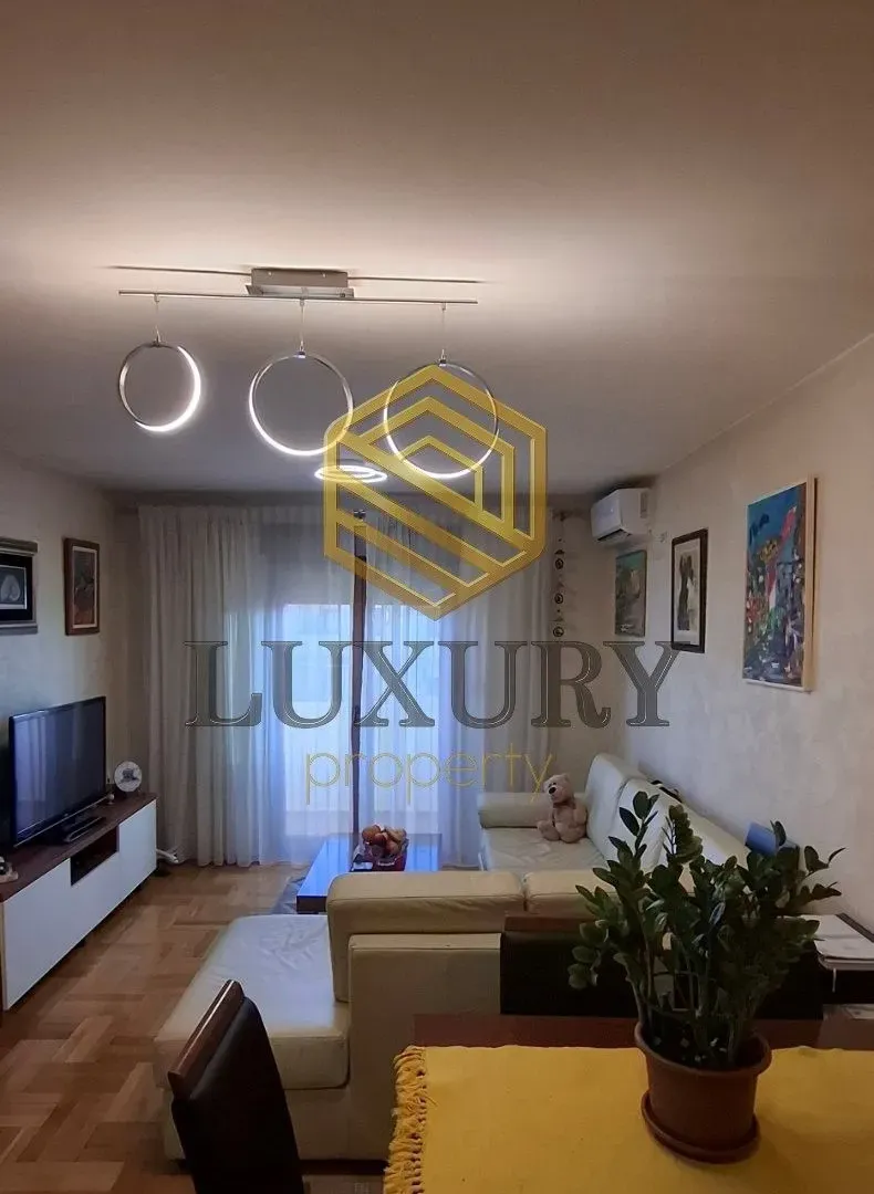 Prodaja, dvosoban stan, 67m², Stari Aerodrom, Podgorica