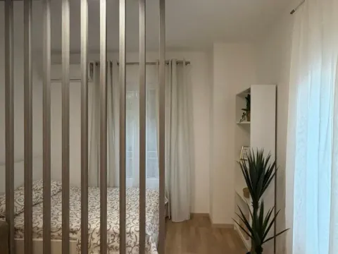 Izdavanje, jednosoban stan, 37m², Malo Brdo, Podgorica - image 2