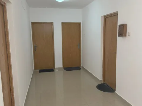 Rent, one bedroom apartment, 38m², Budva, Crna Gora - image 10