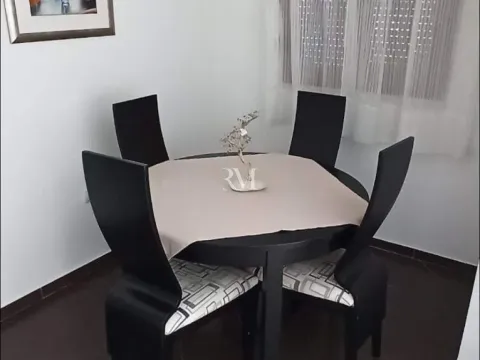 Izdavanje, dvosoban stan, 60m², Pod Kuk, Tivat - image 5