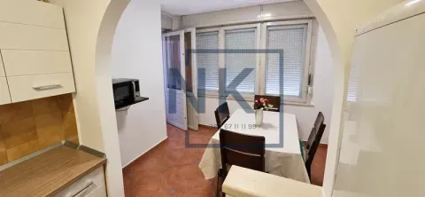 Kuhinja sa trpezarijom i izlazom na terasu. - image 6