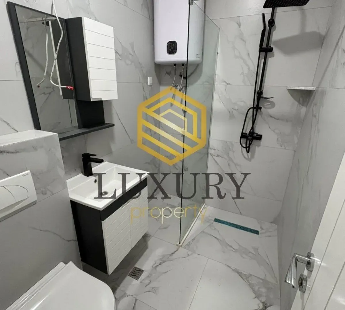 Izdavanje, jednosoban stan, 39m², Krivi Most, Podgorica