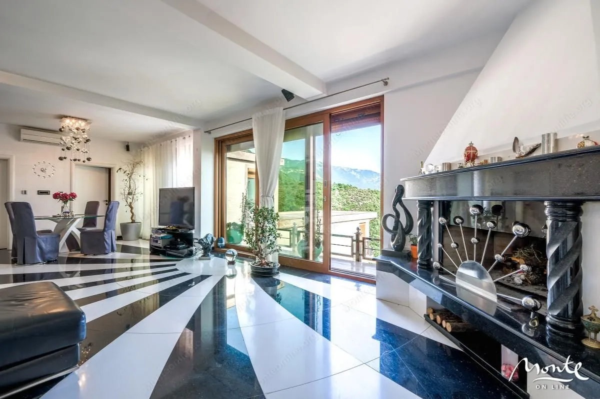 Sale, house, 430m², Bečići, Budva