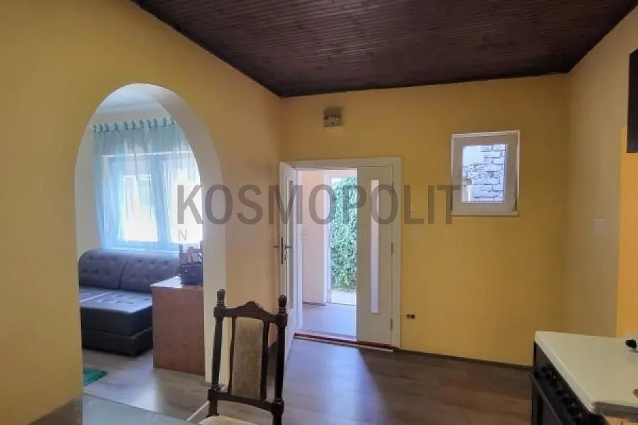 Prodaja, jednosoban stan, 33m², Sarajevska, Beograd