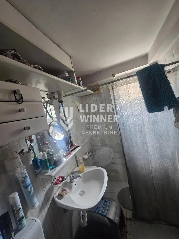Prodaja, četvorosoban stan, 110m², Savski Venac, Beograd
