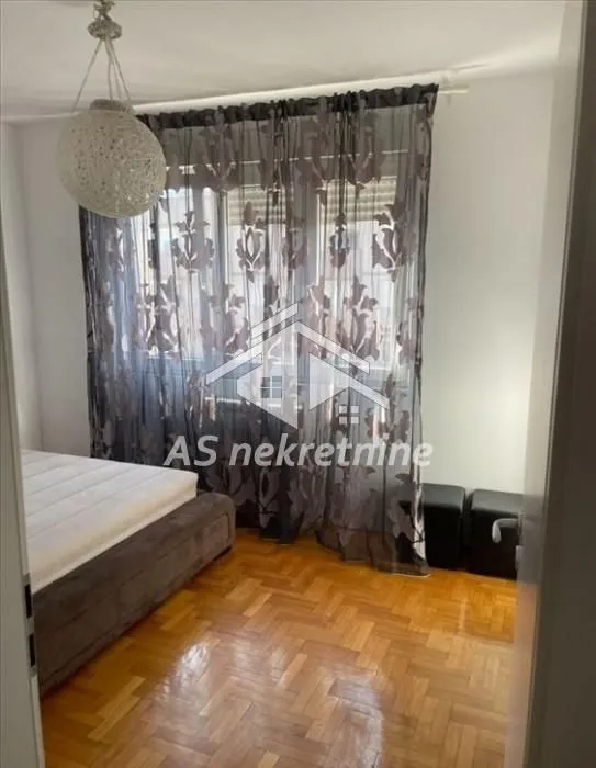 Izdavanje, trosoban stan, 68m², Zvezdara Sve Podlokacije, Beograd