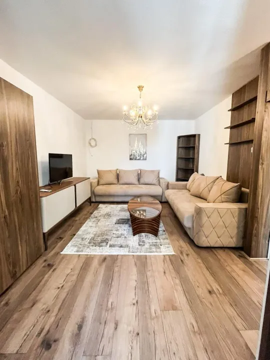 Izdavanje, dvosoban stan, 75m², Blok 6, Podgorica