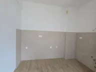 Izdavanje, dvosoban stan, 70m², Blok 9, Podgorica - image 2