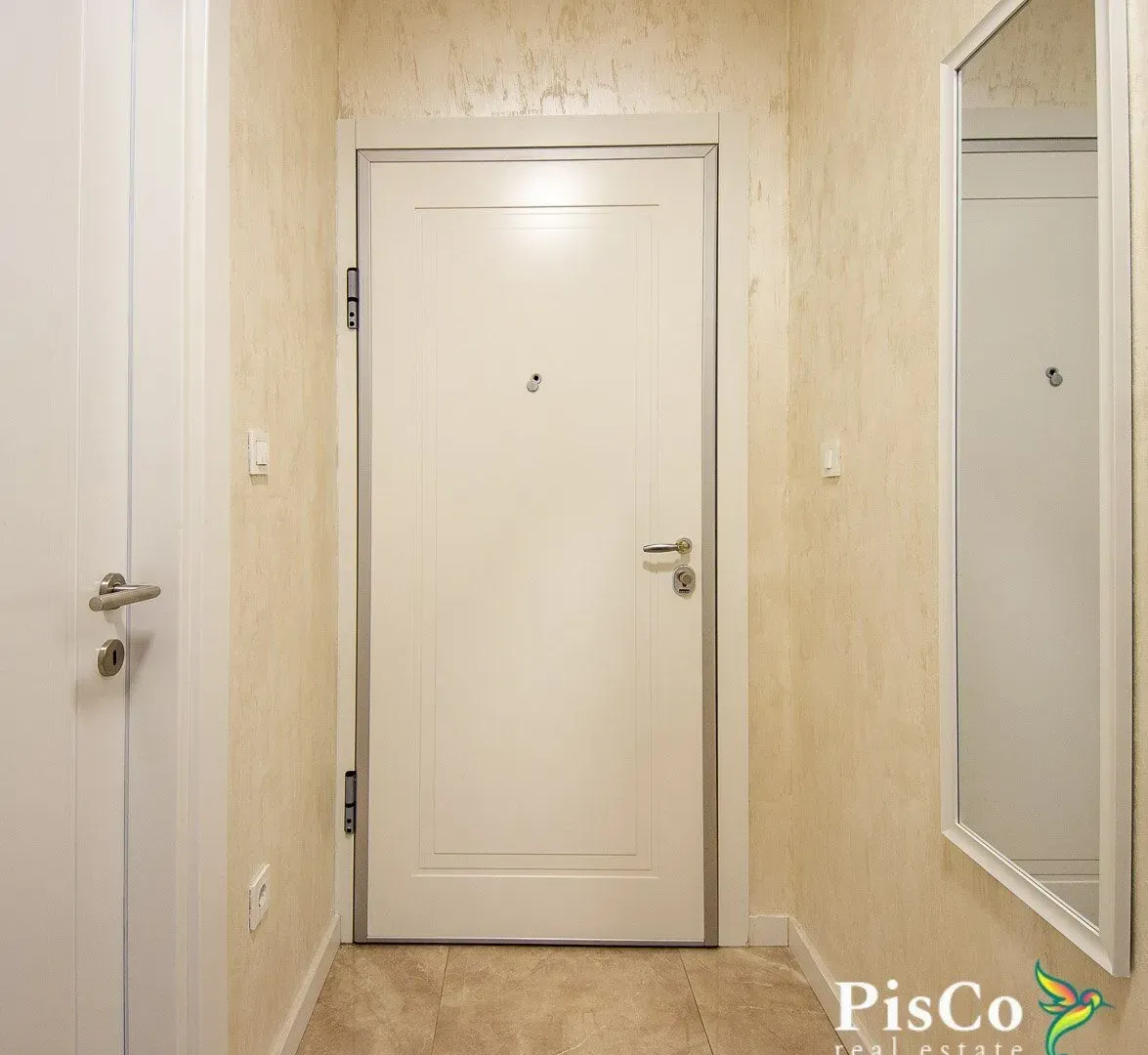Prodaja, dvosoban stan, 70m², Centar, Podgorica