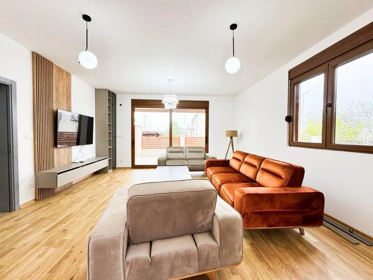 Rent, house, 140m², Donja Gorica, Podgorica
