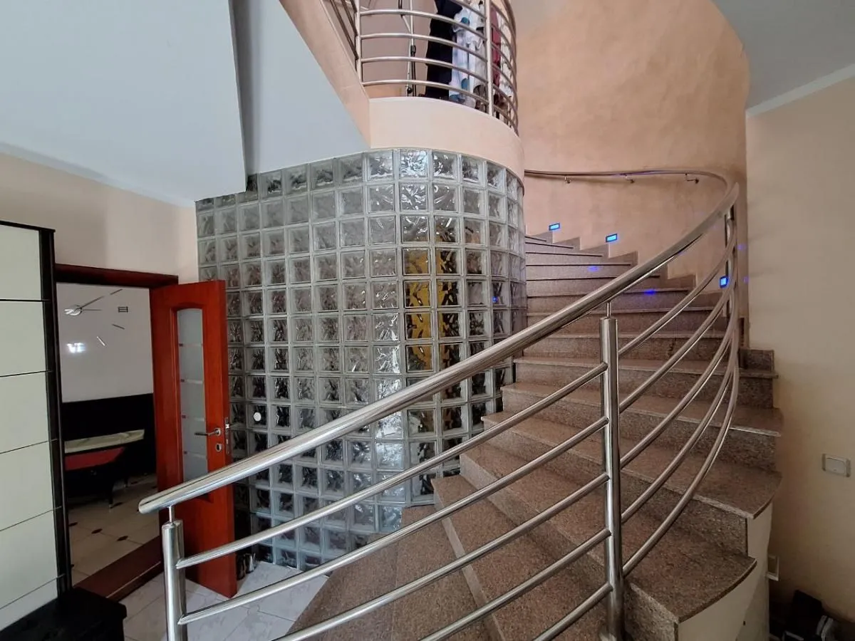 Sale, house, 253m², Adice, Novi Sad Sve Podlokacije