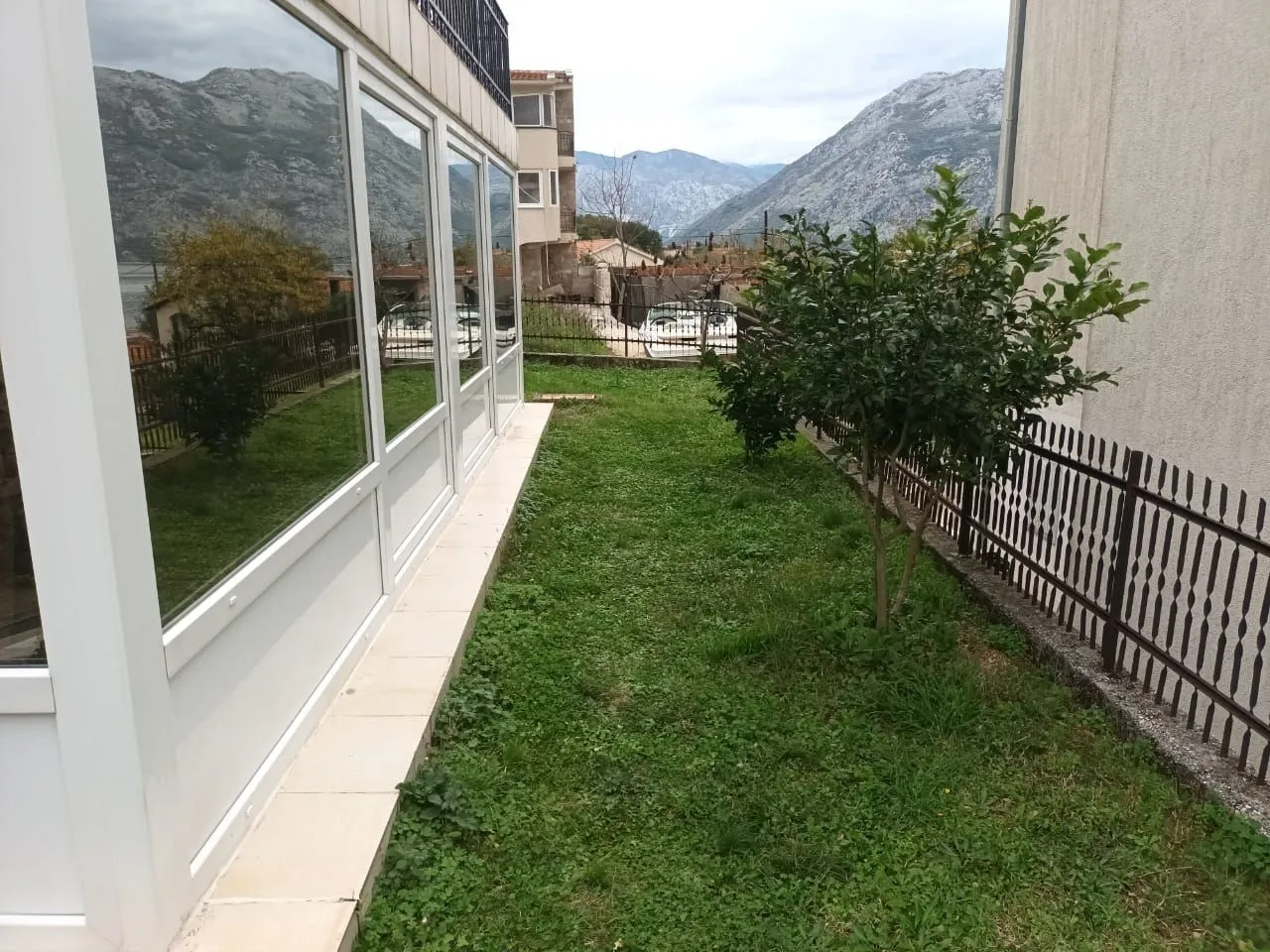 Sale, two bedroom apartment, 70m², Prčanj, Kotor