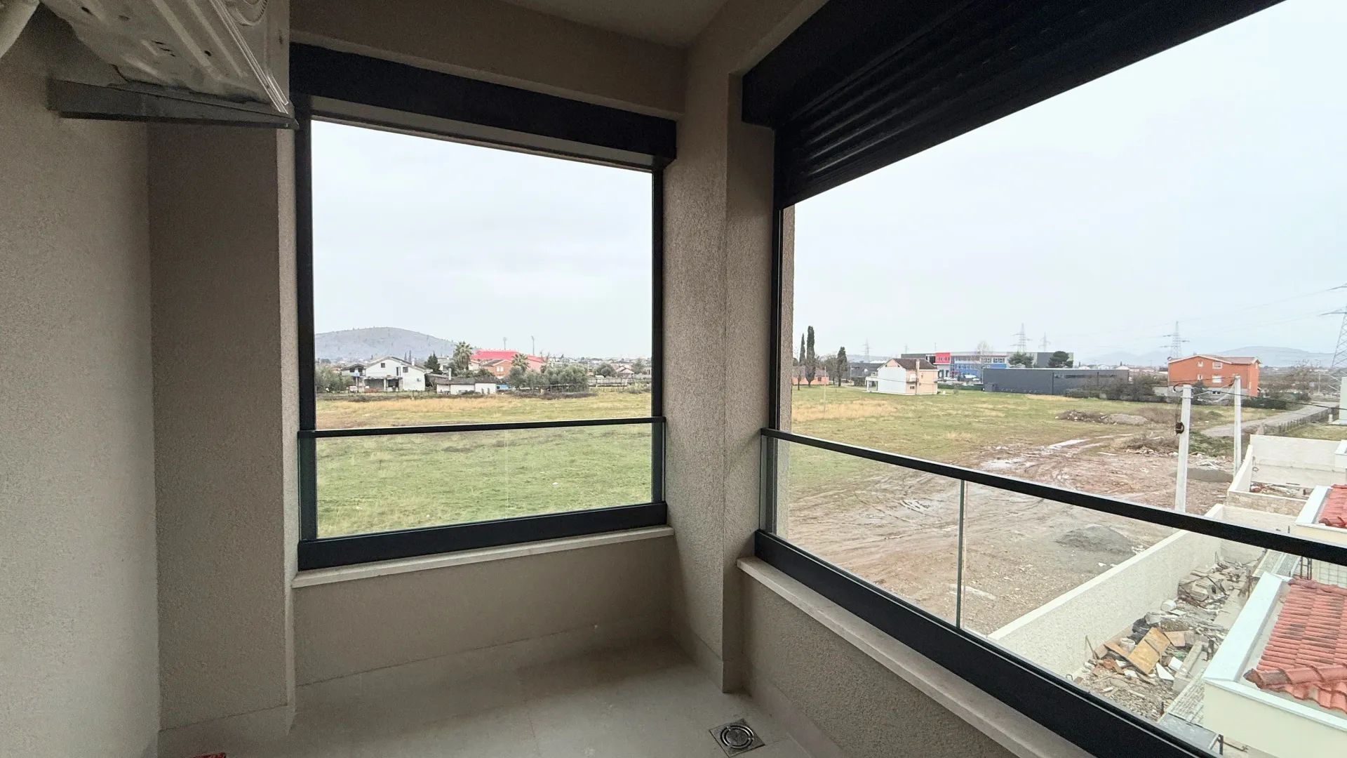 Prodaja, dvosoban stan, 84m², Donja Gorica, Podgorica