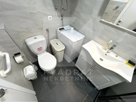 Izdavanje, dvosoban stan, 70m², Donja Gorica, Podgorica - image 12