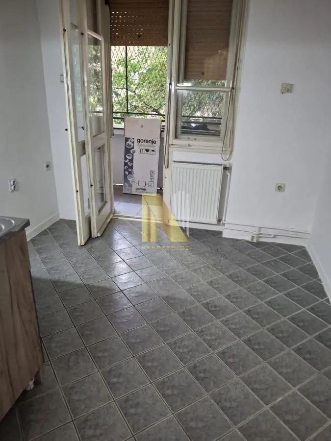 Prodaja, dvosoban stan, 49m², Bajnat, Subotica