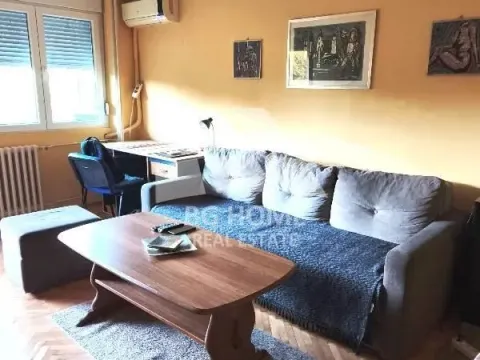 Izdavanje, dvosoban stan, 61m², Stari Merkator, Novi Beograd Sve Podlokacije