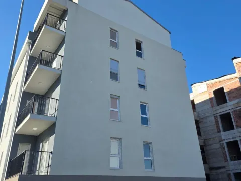 Sale, two bedroom apartment, 52m², Zabjelo, Podgorica - image 2