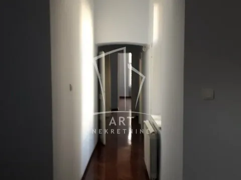 Sale, five bedroom apartment, 180m², Savski Venac, Beograd - image 4