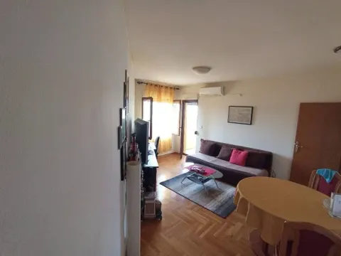 Sale, one bedroom apartment, 40m², Stari Aerodrom, Podgorica - image 3