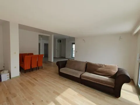 Prodaja, trosoban stan, 171m², Petrovac, Budva - image 3