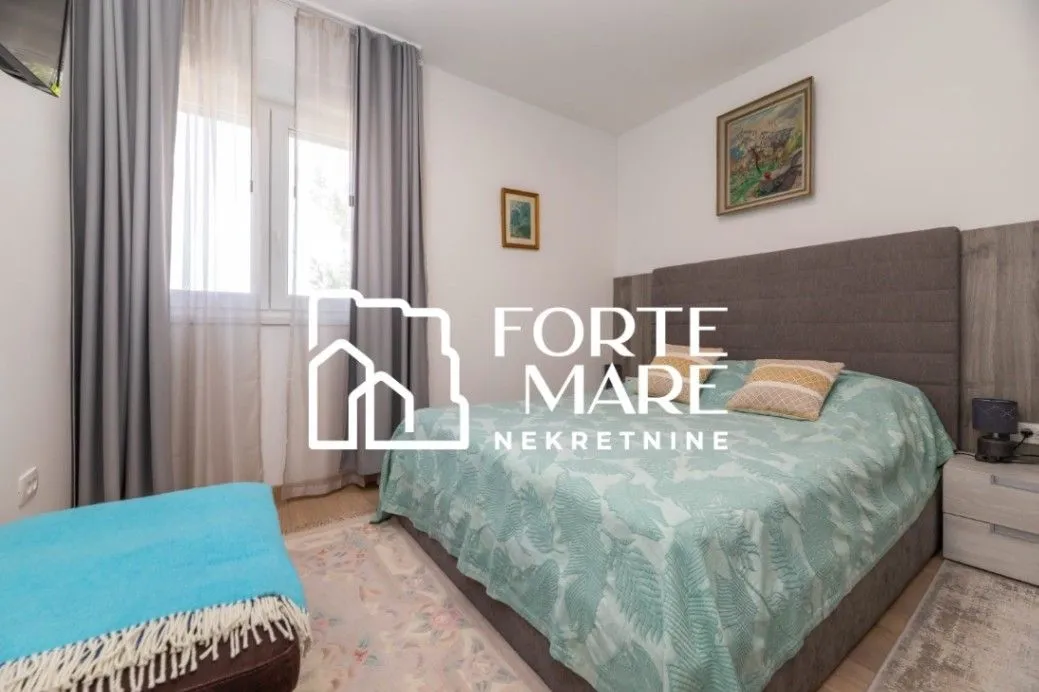 Prodaja, trosoban stan, 122m², Đenovići, Herceg Novi