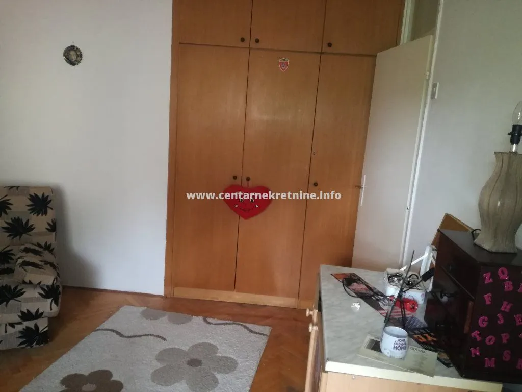 Prodaja, dvosoban stan, 68m², Centar, Cetinje