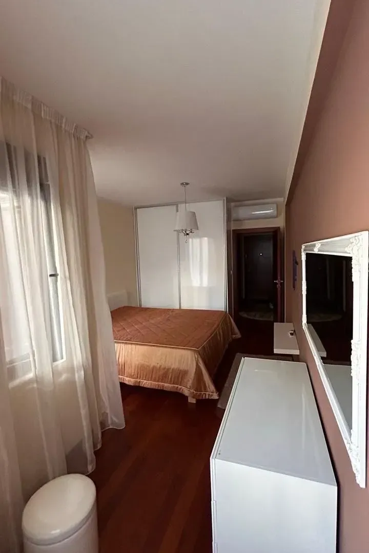 Prodaja, dvosoban stan, 120m², Komoševina, Budva