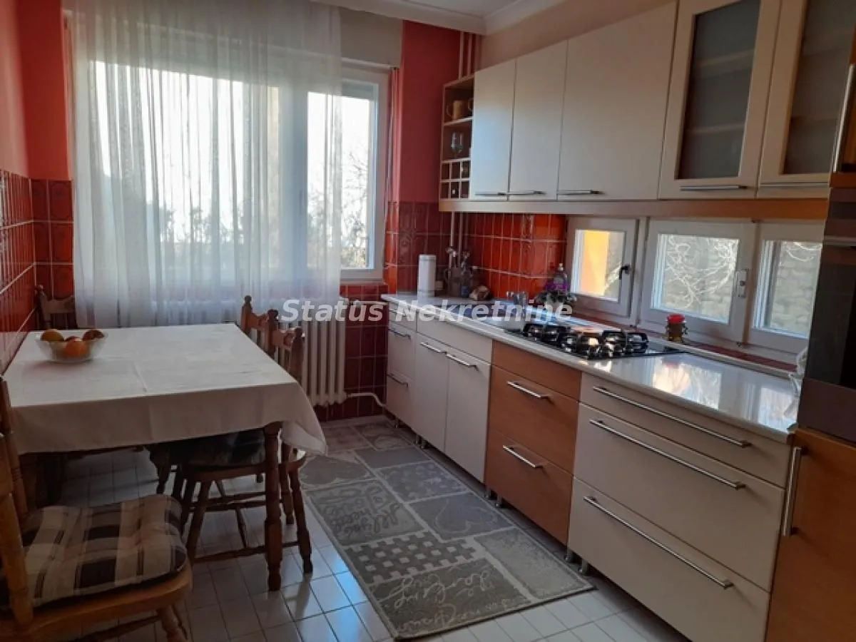 Prodaja, kuća, 360m², Sremska Kamenica, Petrovaradin