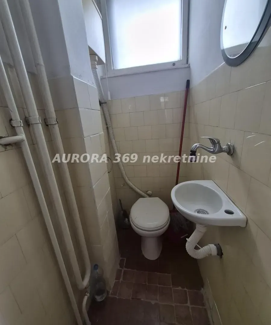 Sale, three bedroom apartment, 75m², Vračar Hram, Vračar Sve Podlokacije